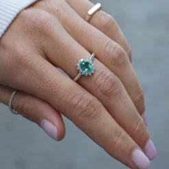 Anillo Dalia