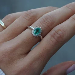 Anillo Dalia