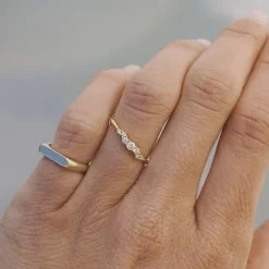 Anillo Maia