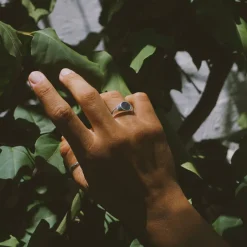 Anillo Nusa Pizarra