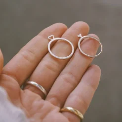 Anillo Out
