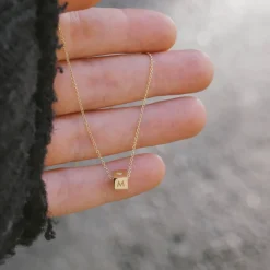 Collar Cubo Oro 18kt