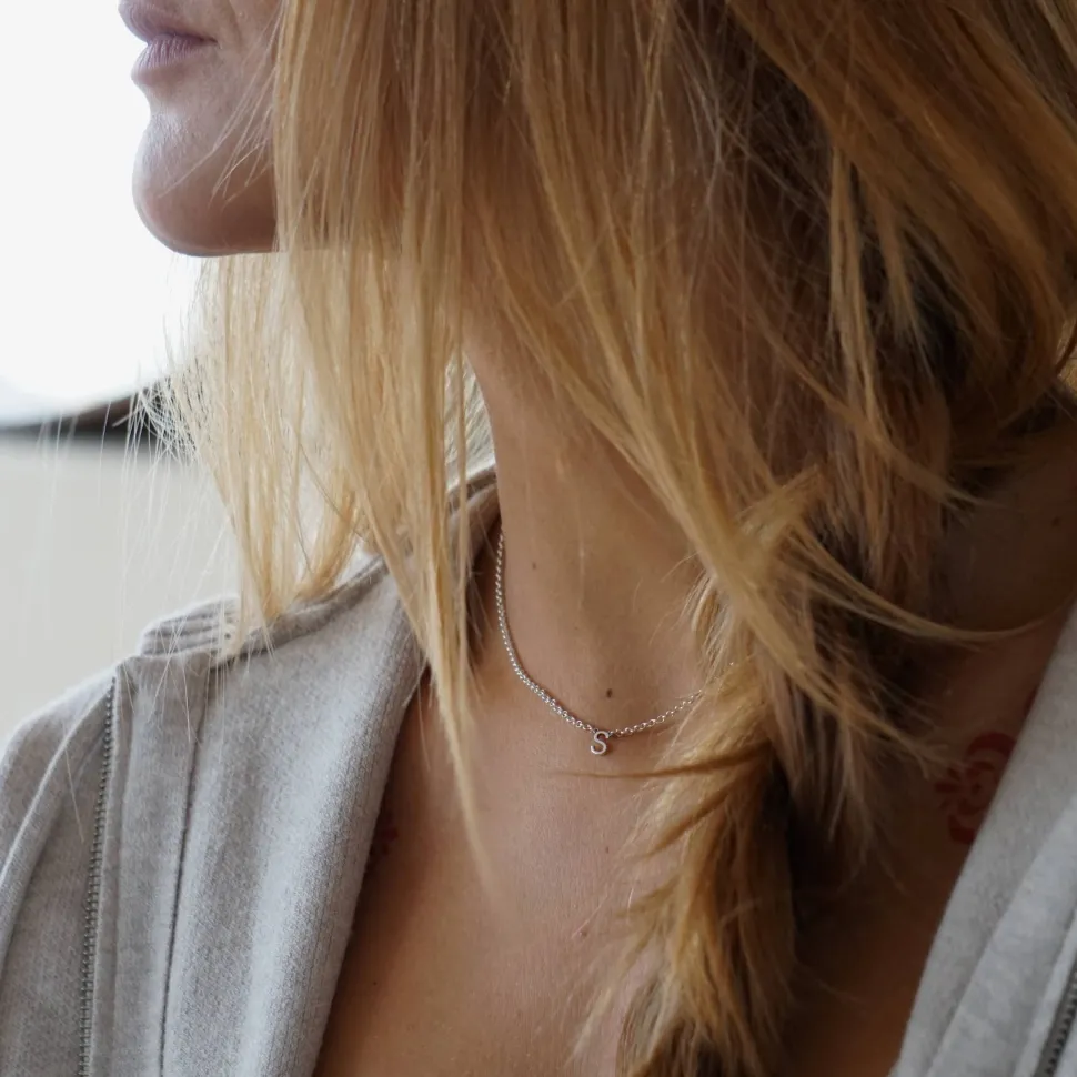 Collar Mini Letra Plata