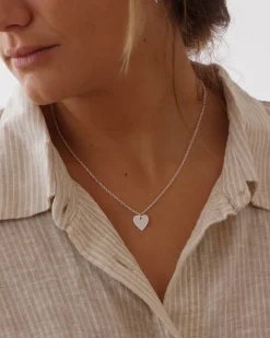 Collar She