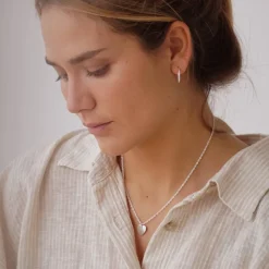 Collar She
