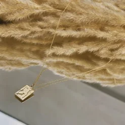 Collar Venus (Oro 9k)
